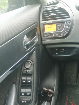 Citroen Grand C4 Picasso 2011