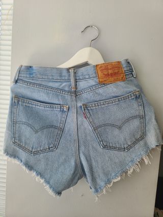 Short vaquero Levis