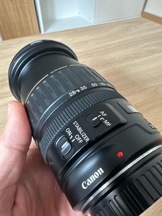 canon EF 28-135 mm + macro 3.5 - 5.6 ultrasonic