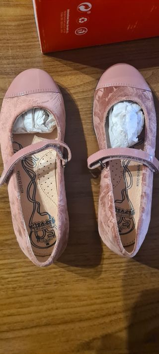 Zapatos Garvalín nuevos, talla 33 niña