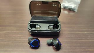 Auriculares de botón Newest