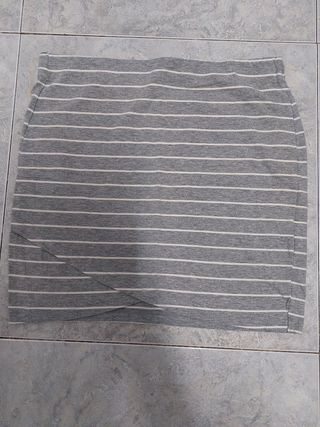 Minifaldas de tubo y campana T.M 3€