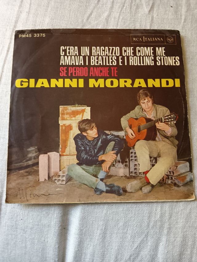 45 giri Gianni Morandi c'era un ragazzo.