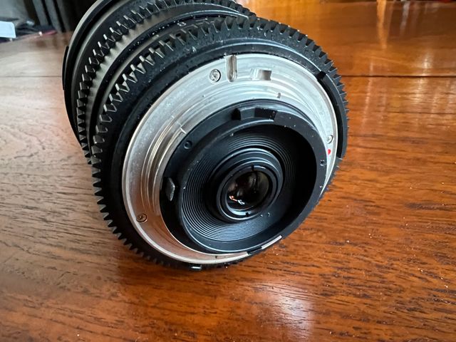 Rokinon 8mm T3.8 Cine UMC Ojo de pez Nikon