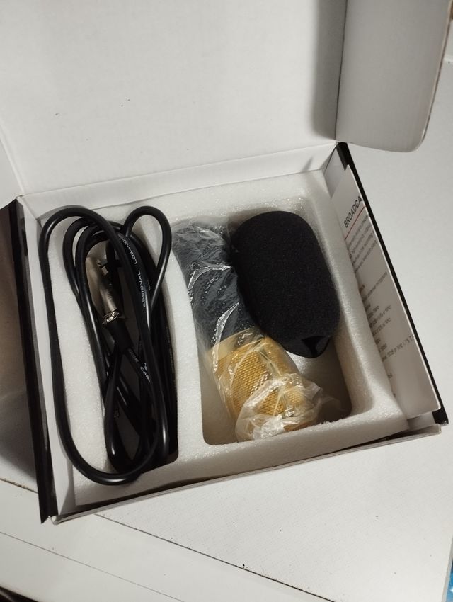 Micrófono condensador neewer