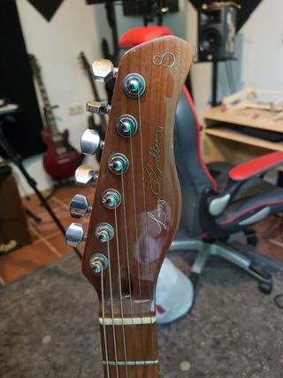 Guitarra Sire Larry Carlton T7