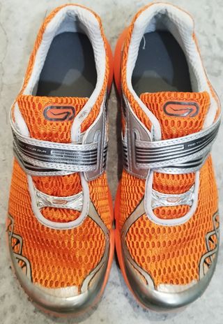 Deportivas Kalenji naranjas talla 39