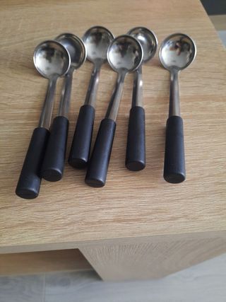 Se vende foundie de 6 servicios