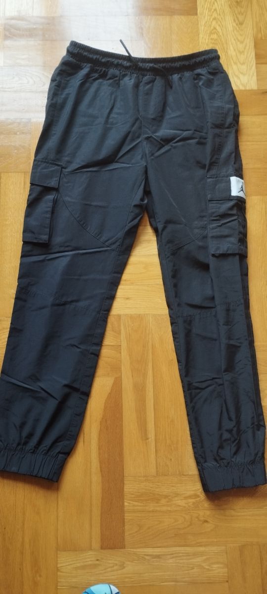 Pantalón Puma talla 10/12 años