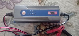 Cargador de baterías de coche