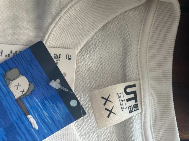 Sudadera Kaws x Uniqlo