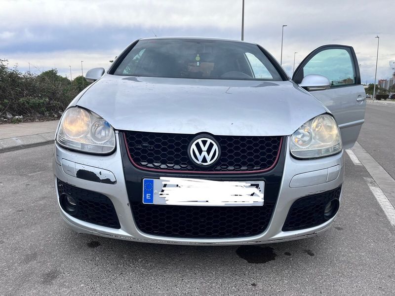 Volkswagen Golf 2006 - foto 1