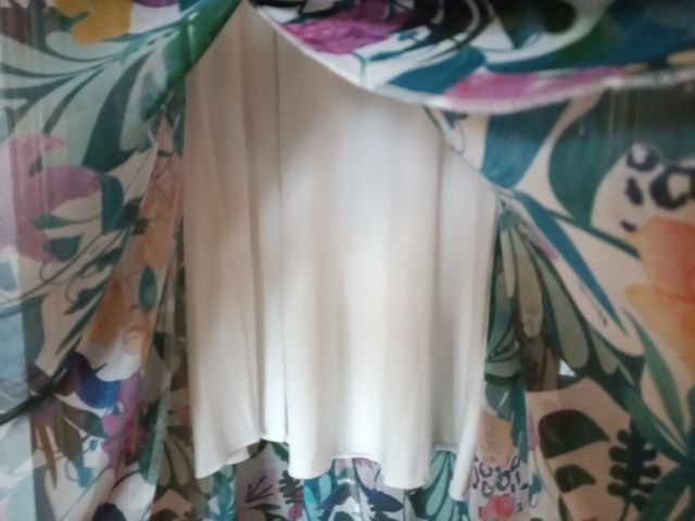 Abito Guess corpetto pizzo e gonna voile