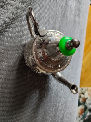 Vasos de té y tetera