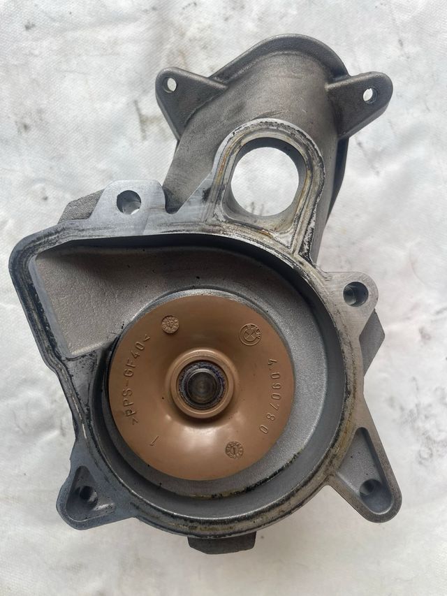 bomba de agua model serie 3 150cv Bmw