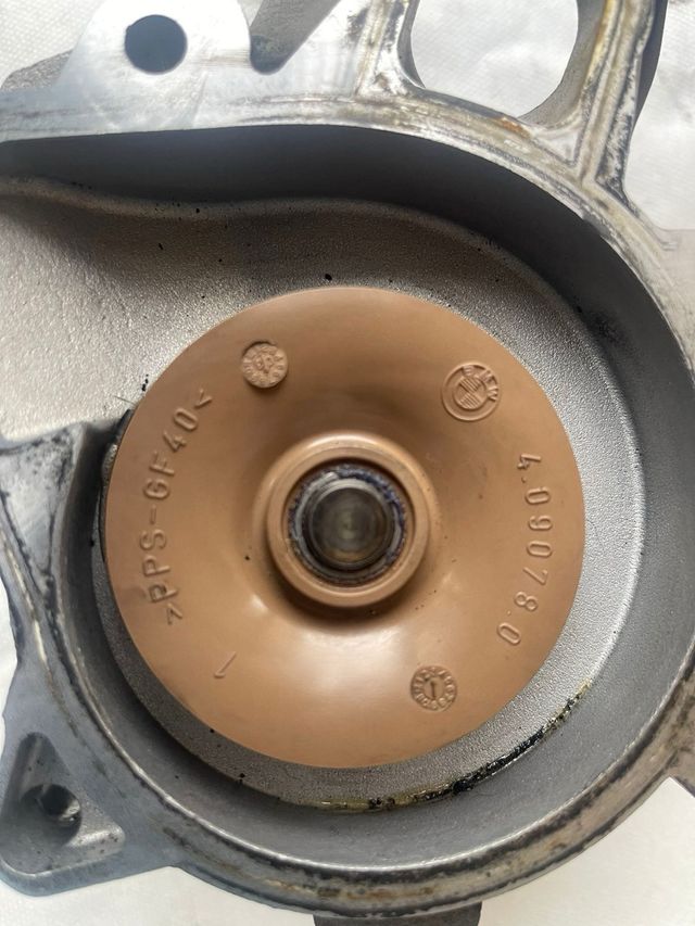 bomba de agua model serie 3 150cv Bmw