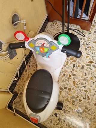 Correpasillos - Moto vespa Chicco