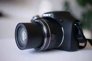 Cámara de fotos Sony DSC-H300