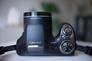 Cámara de fotos Sony DSC-H300