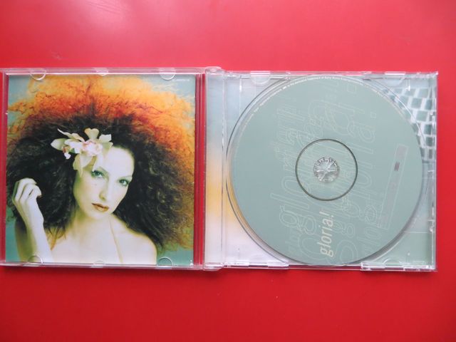 1 CD Gloria! Gloria Estefan