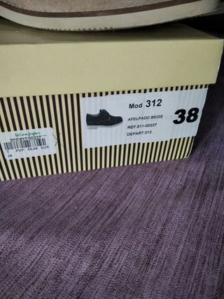 Zapatos num 38 comunion
