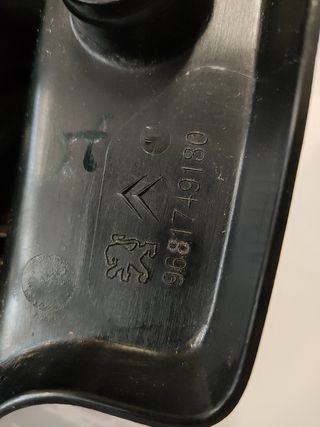 ✅PILOTO TRASERO DERECHO C3 PICASSO '09