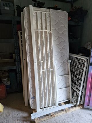 Litera 2 camas 90x200 cm + colchones SIN USO