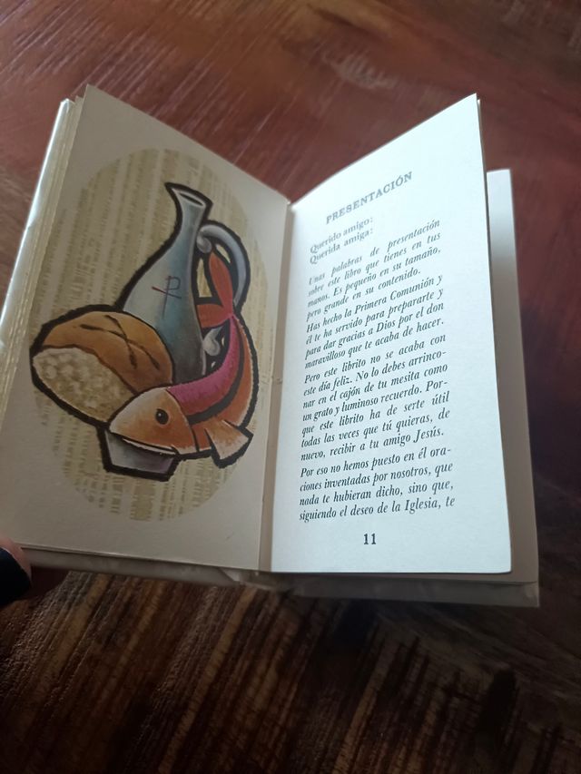 Libro Mi Primera Comunión.