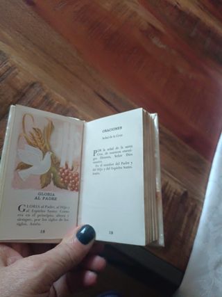 Libro Mi Primera Comunión.