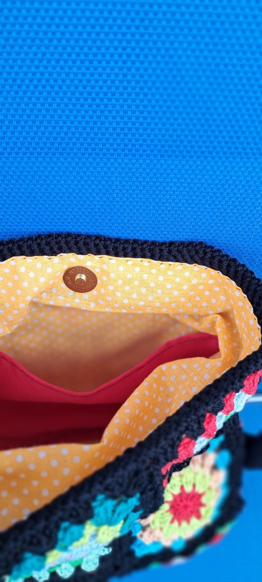 Borsa tracolla crochet fatta a mano 