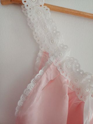 Camisón  de raso hecho a mano