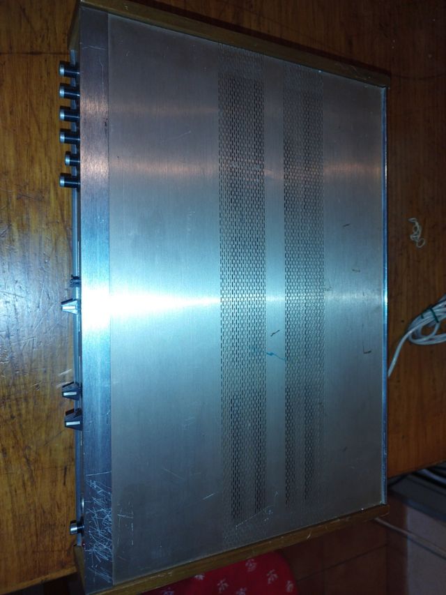 Amplificador cosmo del año 1973