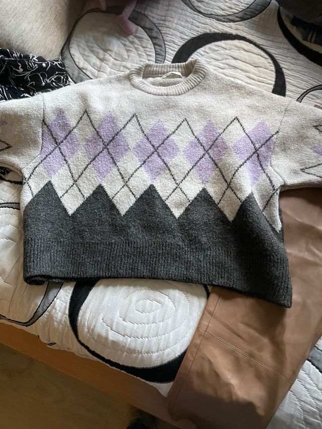 Jersey pantalon cuero y vestido