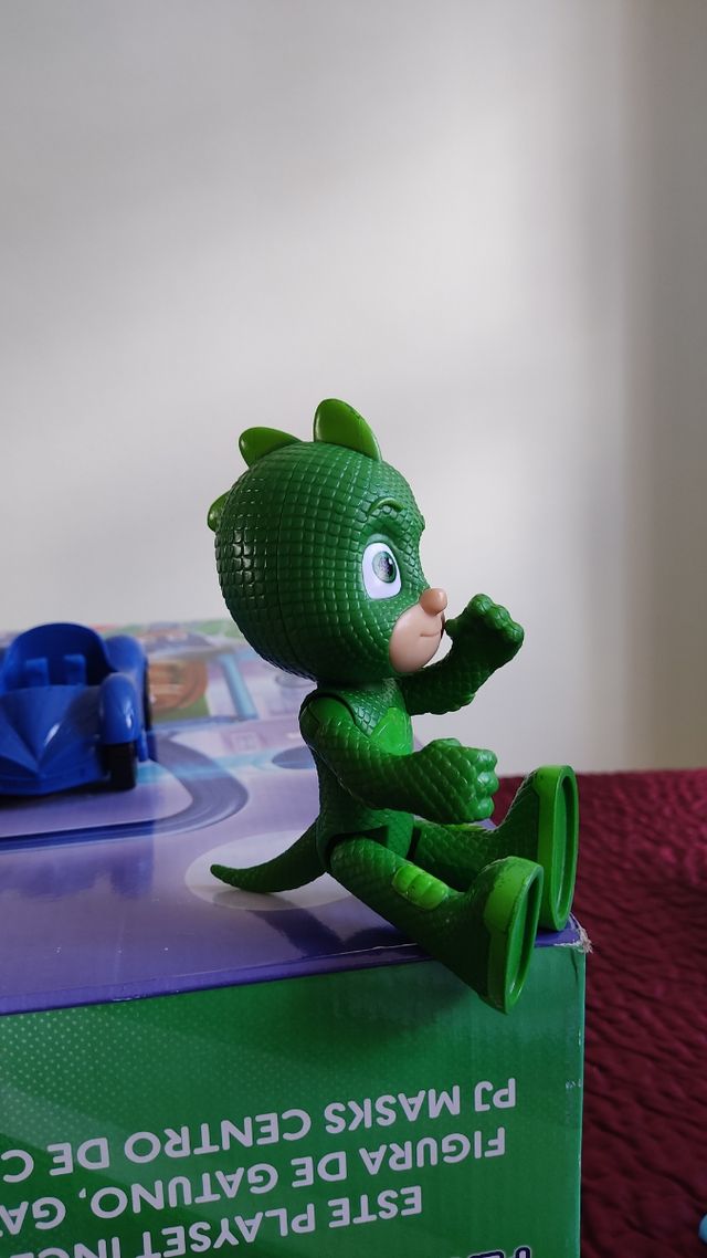 Pjmasks base secreta con coche y personajes