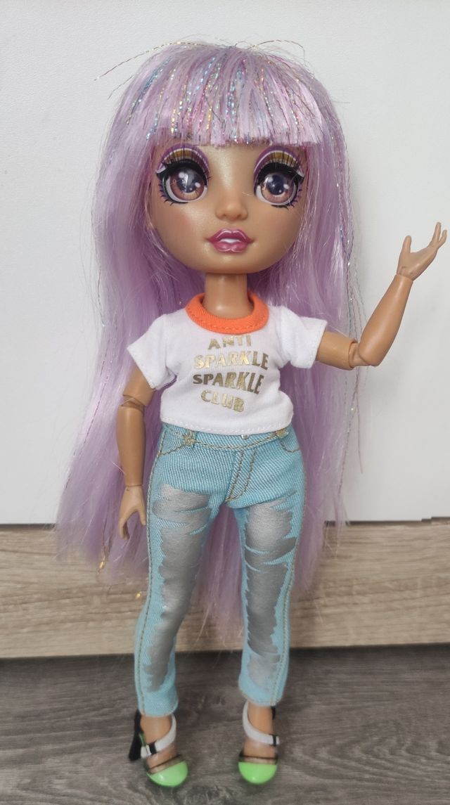 Muñeca Rainbow high