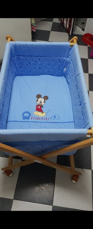 Minicuna Mickey mouse 