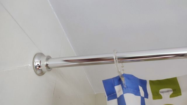 Barra y cortina bañera