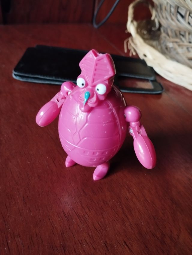 Figura huevo Phoskitos