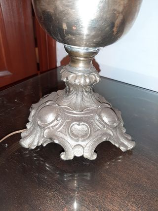 Antigua lámpara de sobremesa