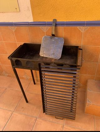 BARBACOA CON RUEDAS Y DESMONTABLE 