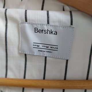 Chaqueta bershka 