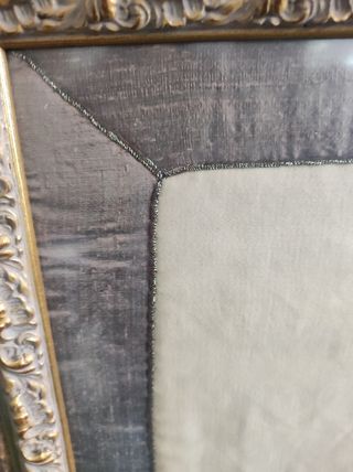 Precioso cuadro antiguo de tela bordado