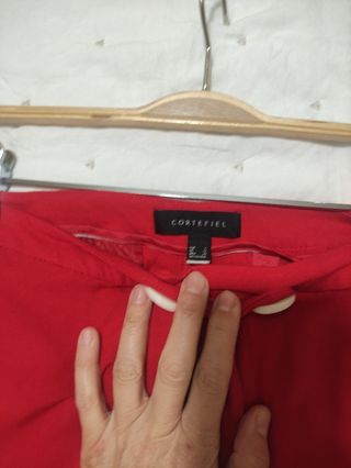 Pantalón Rojo Botones Nacar Cortefiel