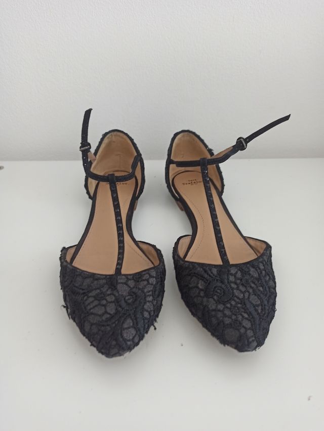 Sandalia tipo pala de Zara