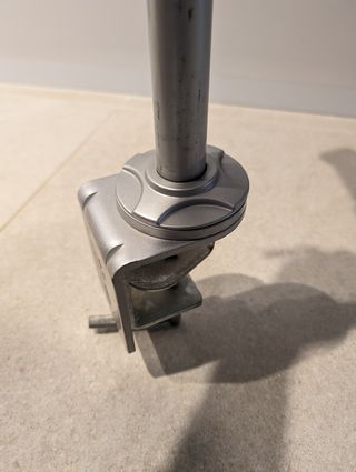 Soporte brazo monitor Newstar FPMA-D1030