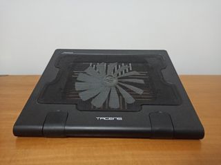 Soporte con ventilador para portátil