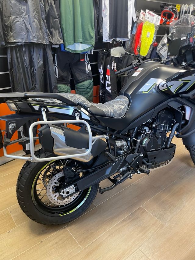 CFMOTO 800MT Explorer