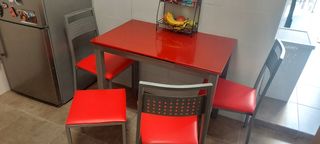 Mesa y sillas cocina