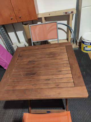Mesa y 2 sillas para terraza