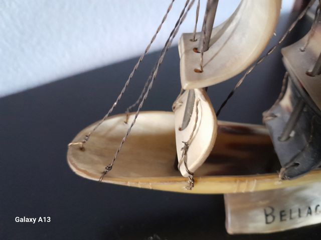 Modellino veliero in osso degli anni 50